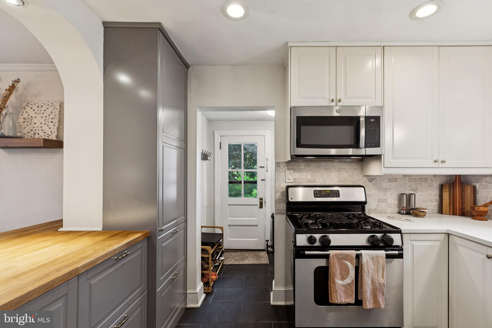 8326 Roberts Road Elkins Park, PA 19027 - Photo 13 of 39 Gallery Image 13