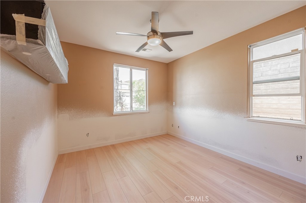 29276 Discovery Ridge Drive Saugus, CA 91390 - Photo 5 of 21 a view of an empty room with a window