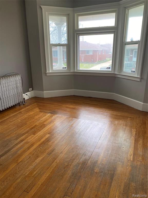 7315 Weingartz Street Center Line, MI 48015 - Photo 6 of 23