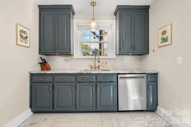 $424,900 | 530 7th Street Northwest, Hickory, NC 28601