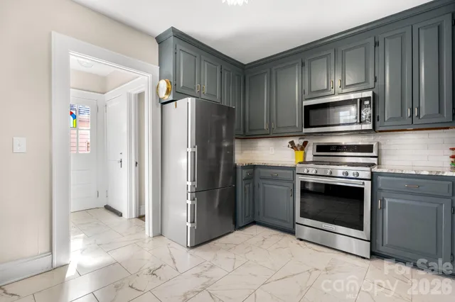 $424,900 | 530 7th Street Northwest, Hickory, NC 28601