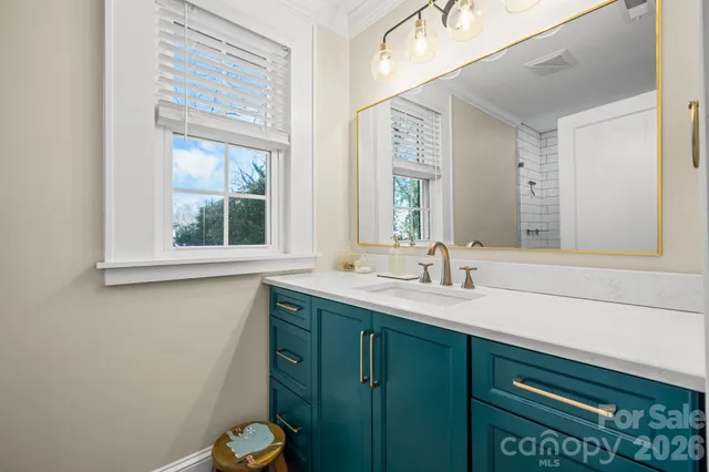 $424,900 | 530 7th Street Northwest, Hickory, NC 28601