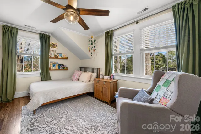 $424,900 | 530 7th Street Northwest, Hickory, NC 28601