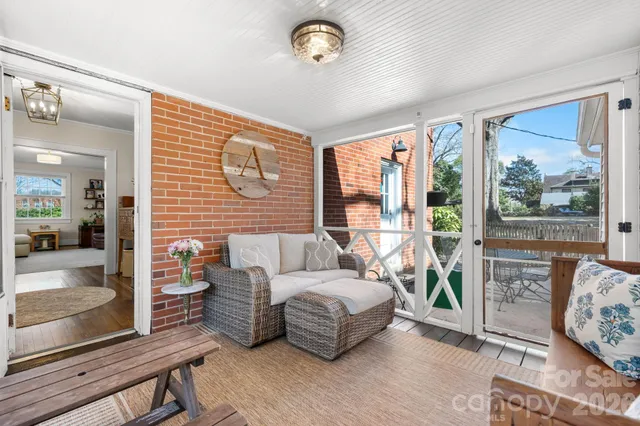 $424,900 | 530 7th Street Northwest, Hickory, NC 28601