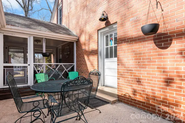 $424,900 | 530 7th Street Northwest, Hickory, NC 28601