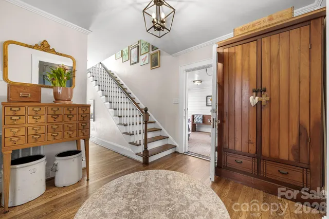 $424,900 | 530 7th Street Northwest, Hickory, NC 28601