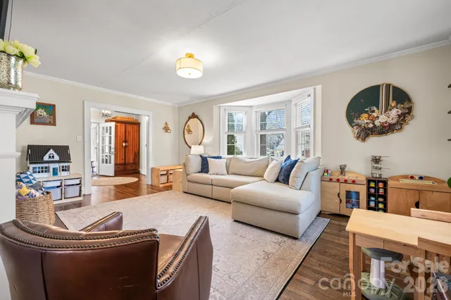 $424,900 | 530 7th Street Northwest, Hickory, NC 28601