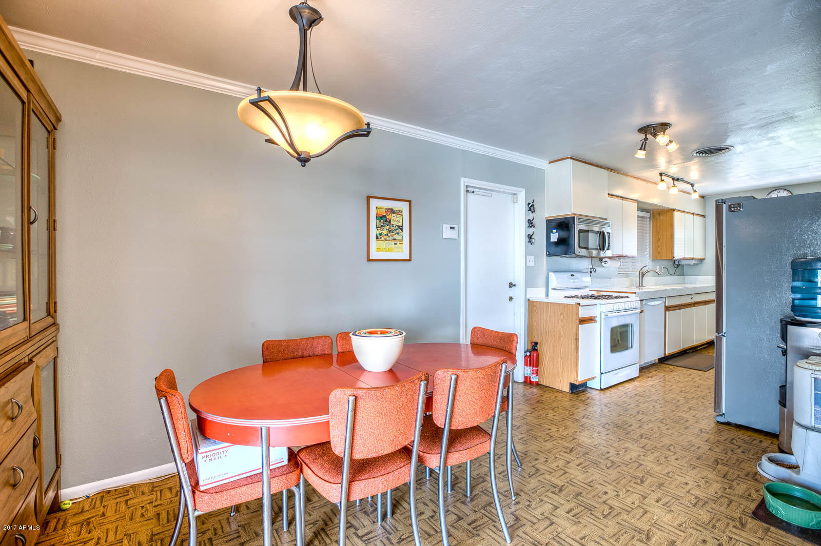 446 West Cheery Lynn Road Phoenix, AZ 85013 - Photo 16 of 31 Dining Area