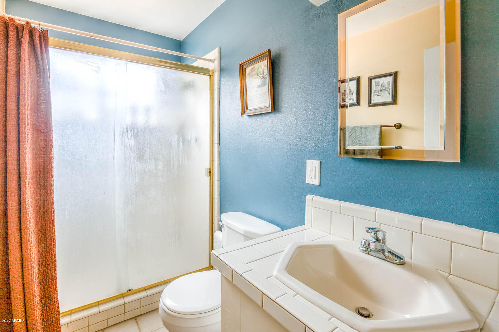 446 West Cheery Lynn Road Phoenix, AZ 85013 - Photo 19 of 31 Master Bathroom