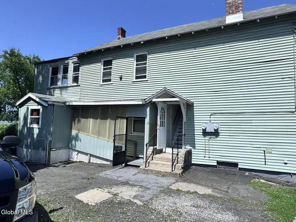 $200,000 | 17 Mohawk Avenue, Waterford, NY 12188