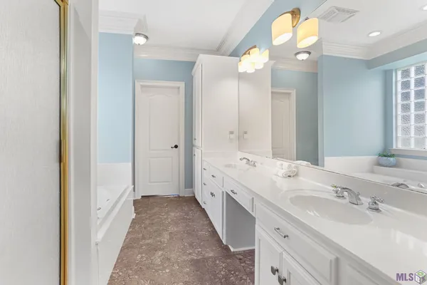 $424,000 | 6147 Tezcuco Court, Gonzales, LA 70737