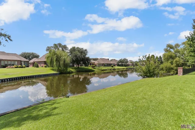 $434,000 | 6147 Tezcuco Court, Gonzales, LA 70737