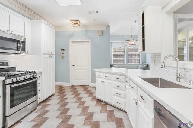 $434,000 | 6147 Tezcuco Court, Gonzales, LA 70737