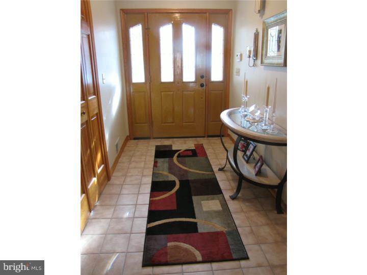 32 Powell Place Road Tabernacle, NJ 08088 - Photo 2 of 25 Foyer