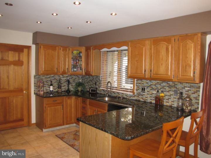 32 Powell Place Road Tabernacle, NJ 08088 - Photo 11 of 25 Kitchen