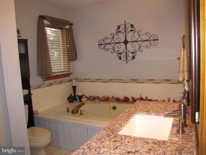 32 Powell Place Road Tabernacle, NJ 08088 - Photo 16 of 25 Master Bathroom