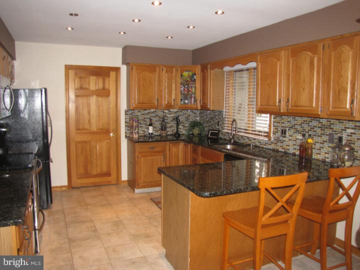 32 Powell Place Road Tabernacle, NJ 08088 - Photo 9 of 25 Kitchen