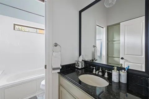 $1,119,000 | 10810 Wintergreen Hill, Austin, TX 78750