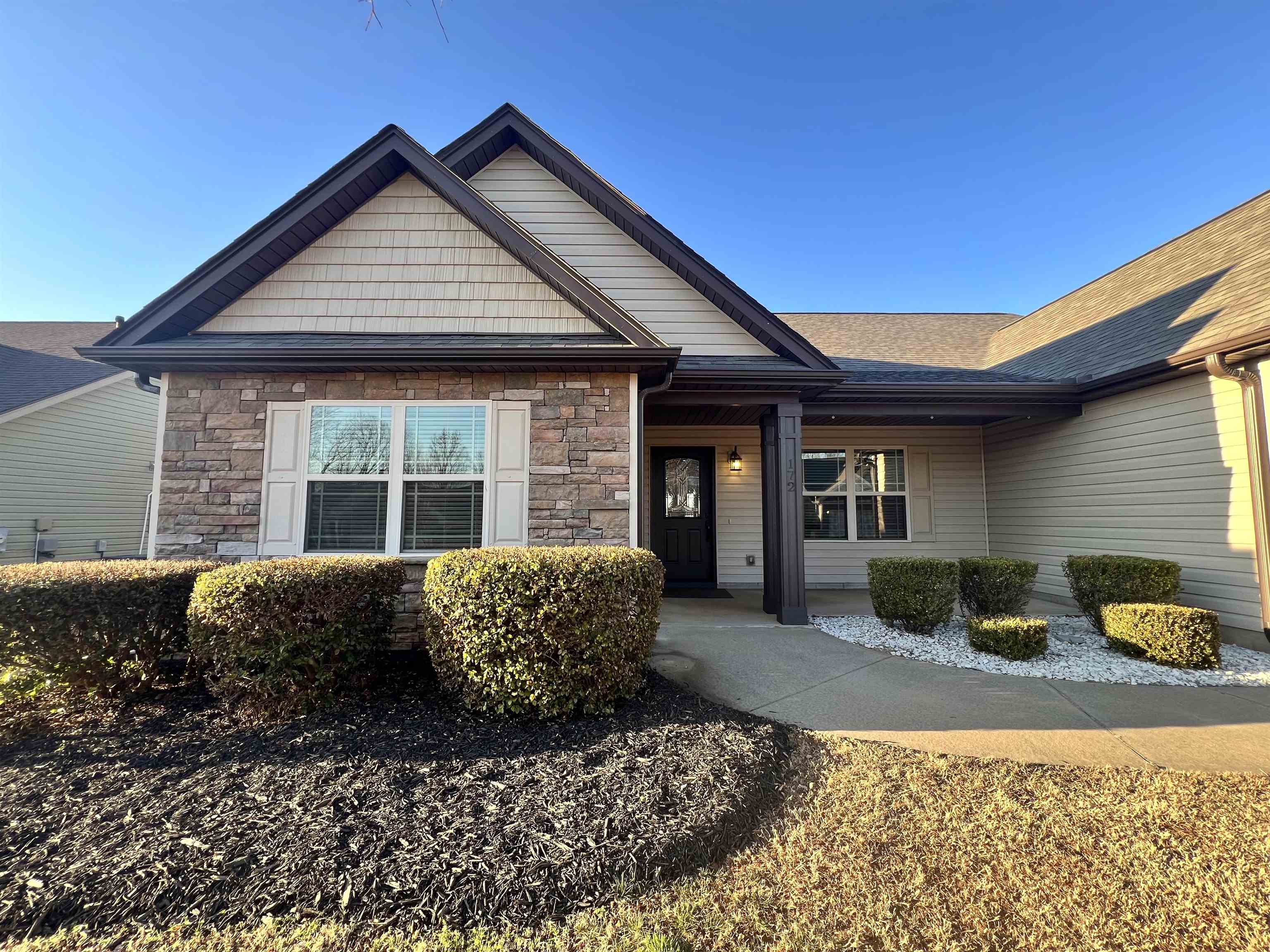172 Castleton Circle Boiling Springs, SC 29316 - Photo 3 of 39
