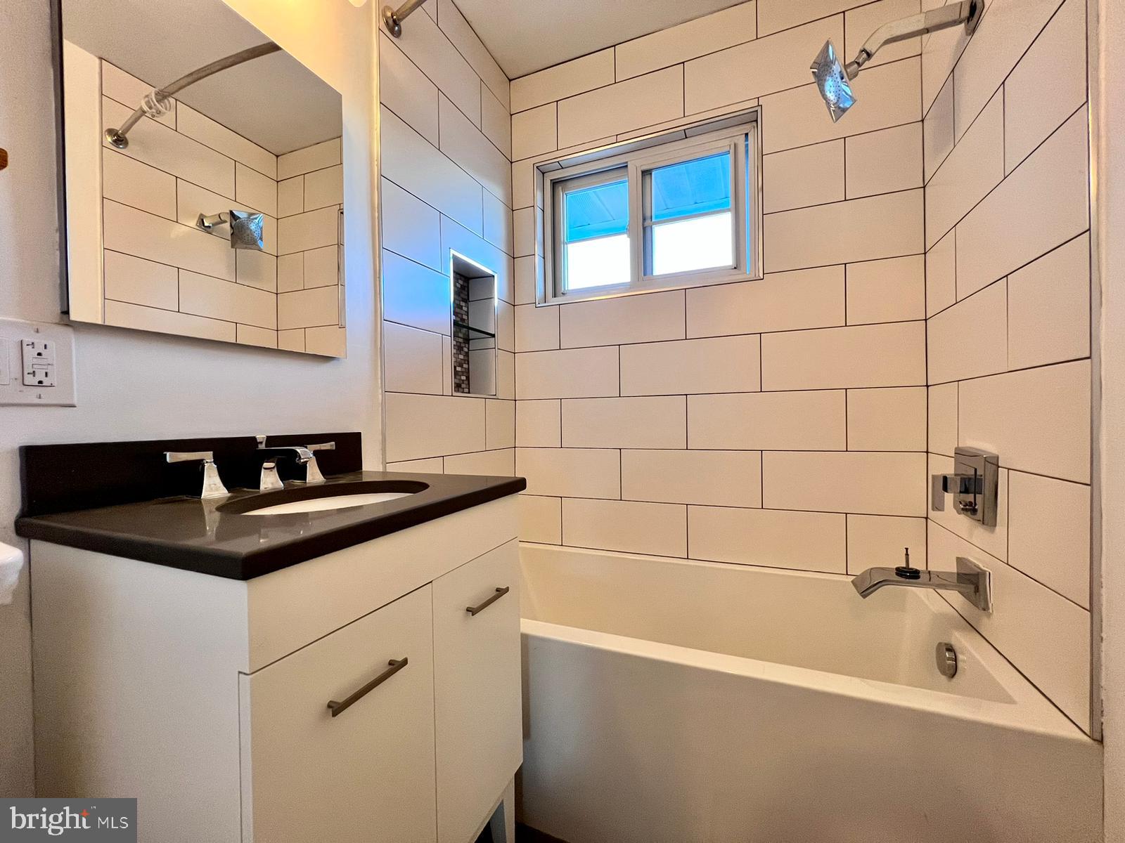 5332 Pooks Hill Road, Unit 30453 Bethesda, MD 20814 - Photo 12 of 20 Modern bathroom with sleek finishes.