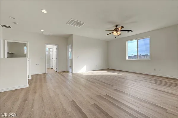 $3,500 | 7931 Campers Village Avenue, Las Vegas, NV 89178