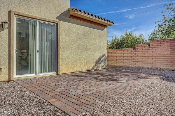 $3,500 | 7931 Campers Village Avenue, Las Vegas, NV 89178
