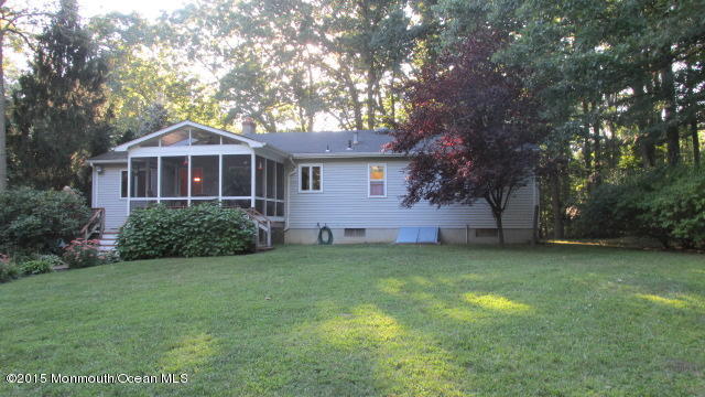 155 Merrick Road Freehold, NJ 07728 - Photo 10 of 37 2015-09-16 05.38.50