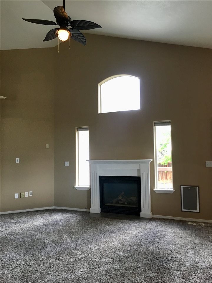 2504 West Cascade Way Spokane, WA 99208 - Photo 4 of 19 Gallery Image 4