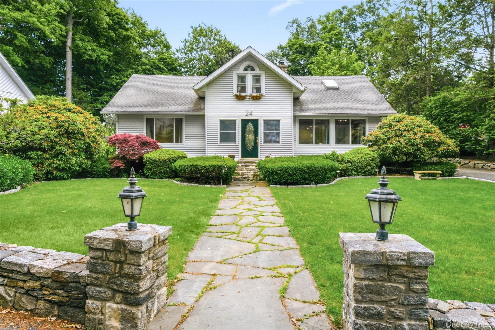 24 Tamarack Road Mahopac, NY 10541 - Photo 2 of 42