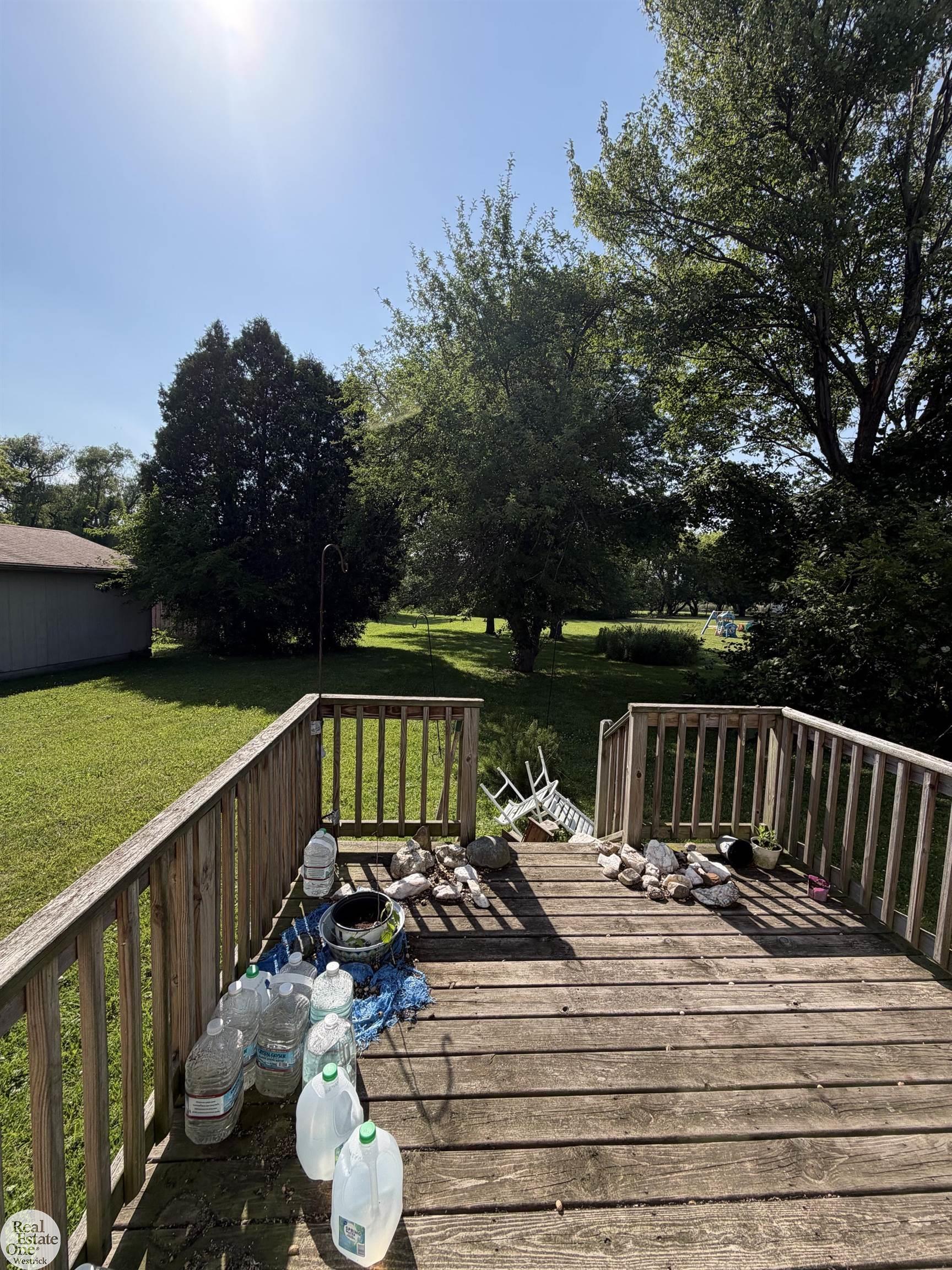 8164 North River Road Marine City, MI 48039 - Photo 22 of 23 Deck