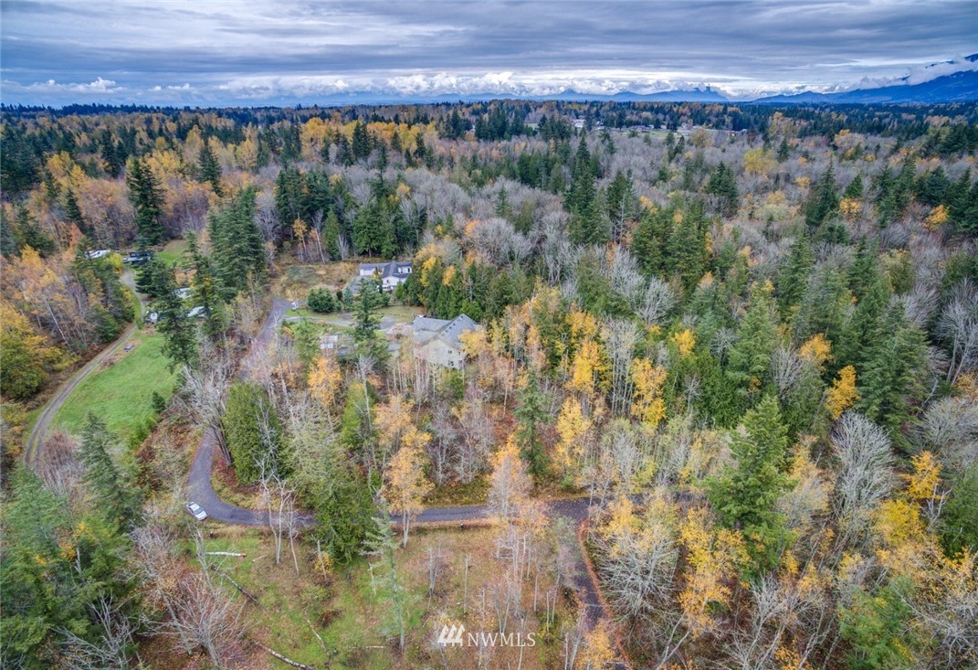 4604 Anderson Way Bellingham, WA 98226 - Photo 3 of 24 Gallery Image 3