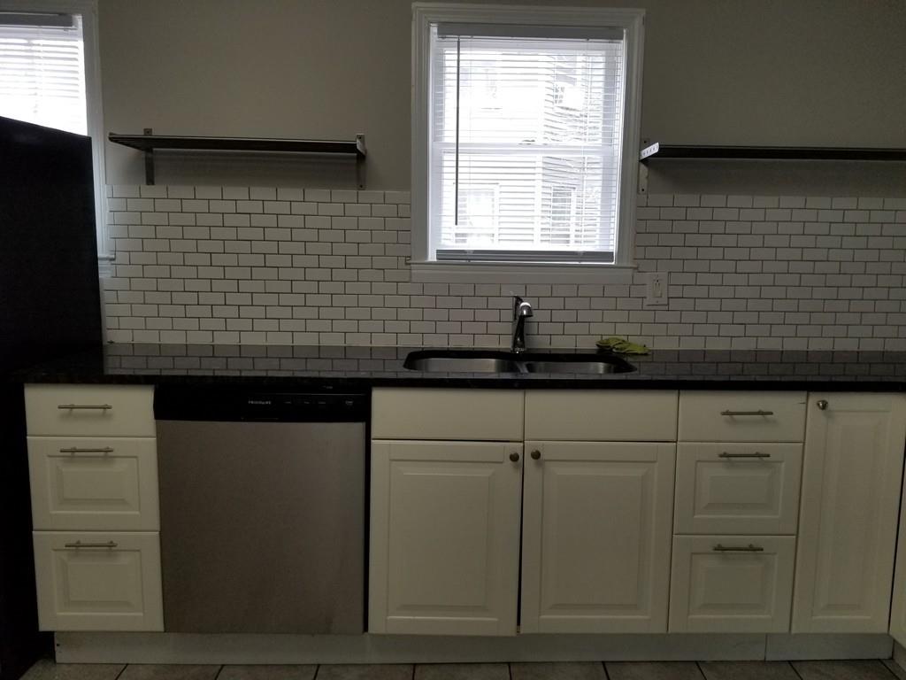 53 Mcknight Street Springfield, MA 01109 - Photo 16 of 39 Gallery Image 16