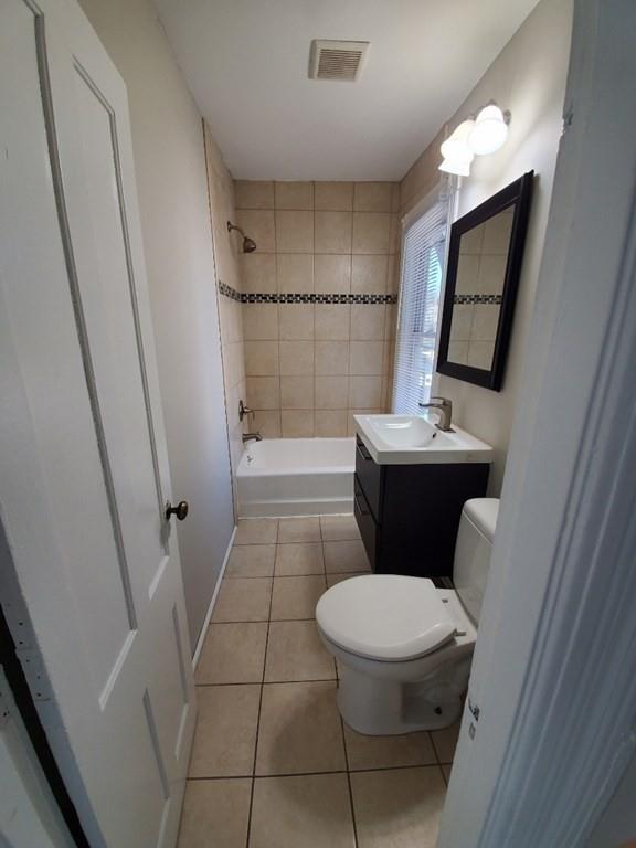 53 Mcknight Street Springfield, MA 01109 - Photo 21 of 39 Gallery Image 21
