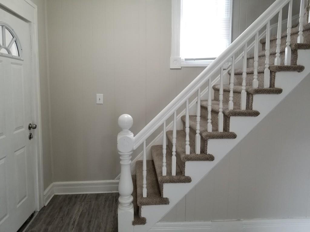 53 Mcknight Street Springfield, MA 01109 - Photo 3 of 39 Gallery Image 3