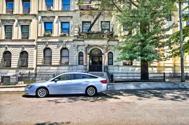 $469,000 | 157 West 105th Street, Unit 3ER | Upper West Side