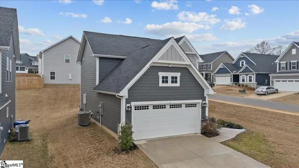 $319,000 | 173 Dunroyal Road, Fountain Inn, SC 29644