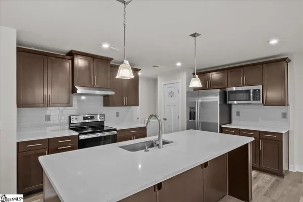 $319,000 | 173 Dunroyal Road, Fountain Inn, SC 29644