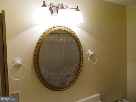 11516 Underoak Court Reston, VA 20191 - Photo 13 of 28 Bath