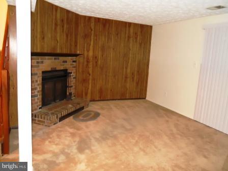 11516 Underoak Court Reston, VA 20191 - Photo 16 of 28 Family Room