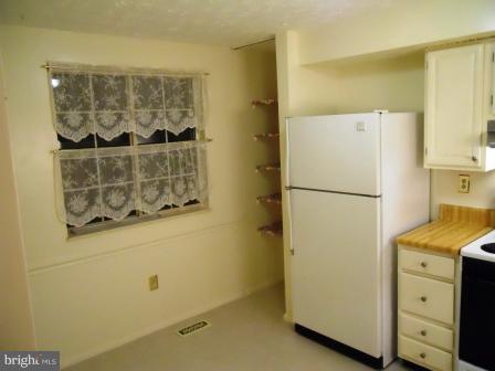 11516 Underoak Court Reston, VA 20191 - Photo 21 of 28 Kitchen