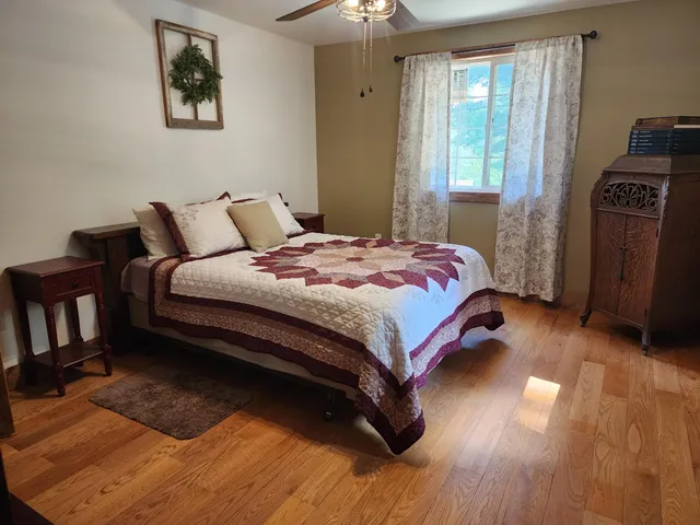 $699,000 | 26350 Drake Lane, Henrietta, WI 53924