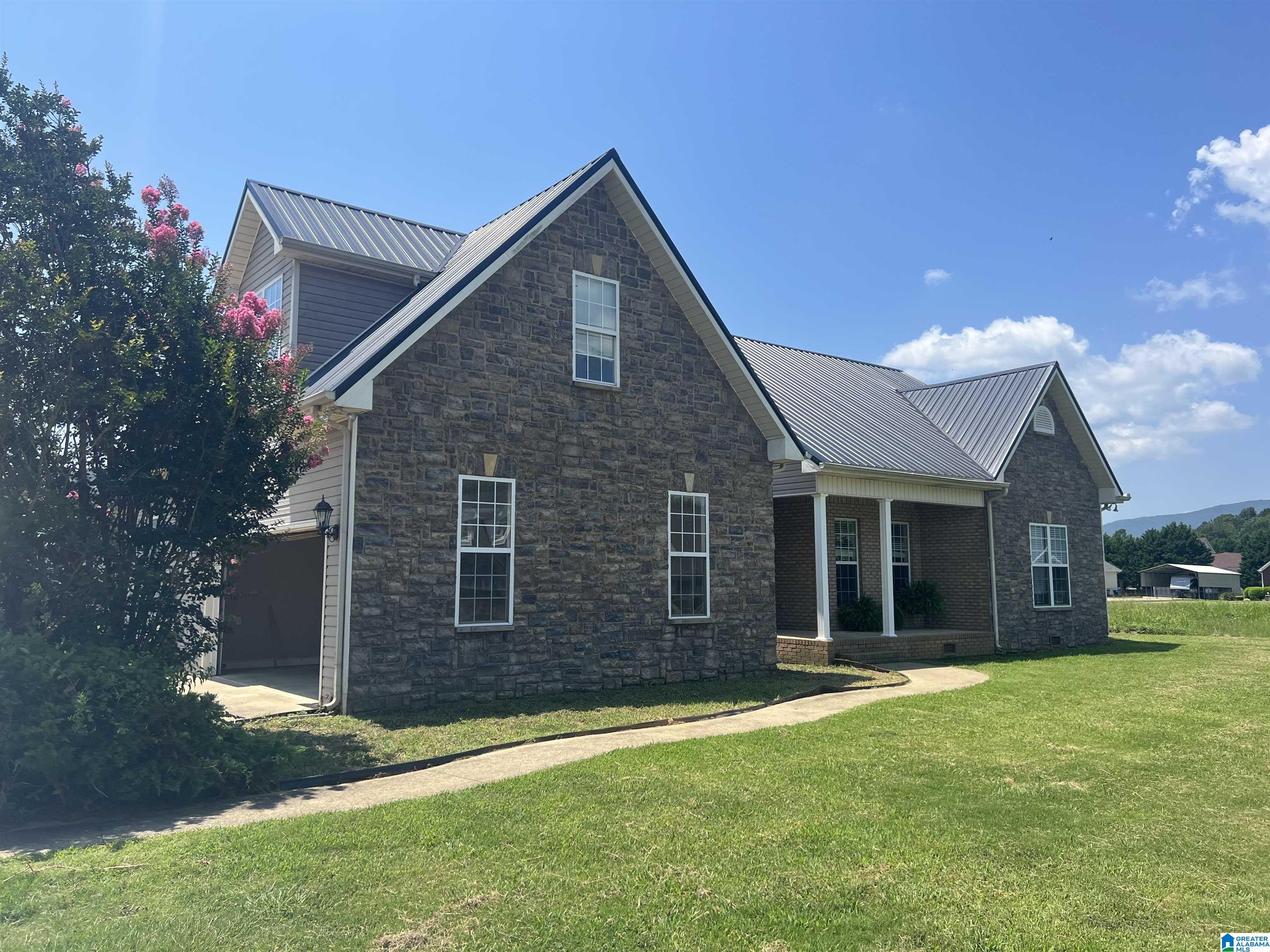 188 Easy Street Anniston, AL 36207 - Photo 2 of 2