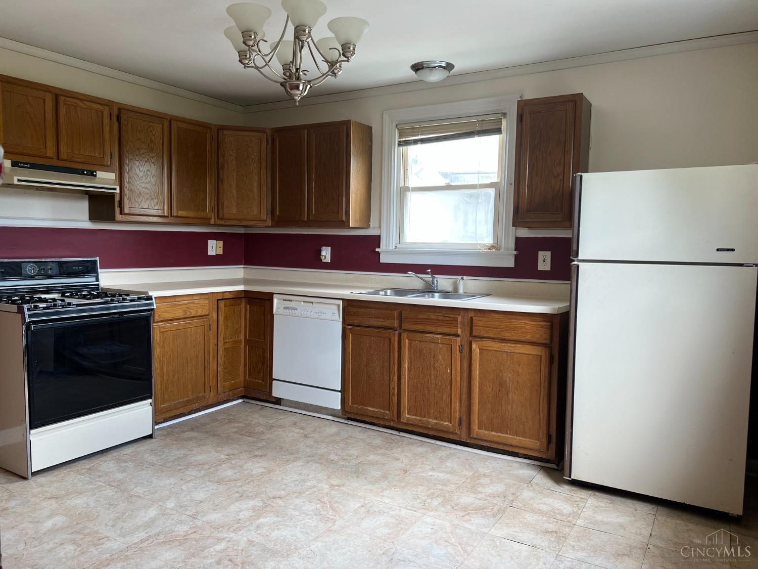 2996 Diehl Road Cincinnati, OH 45211 - Photo 5 of 18 Gallery Image 5