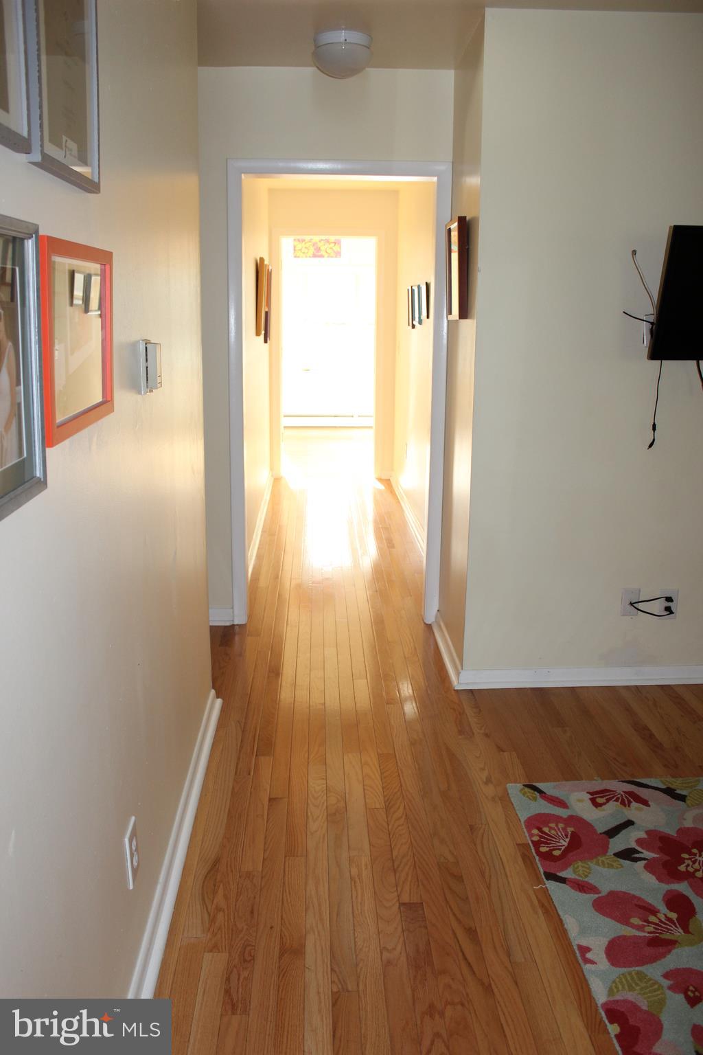 96 Tower Point Road Chesapeake City, MD 21915 - Photo 14 of 30 Hallway interior