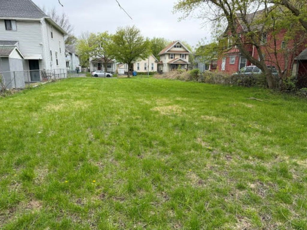 184 Warner Street Rochester, NY 14606 - Photo 2 of 2