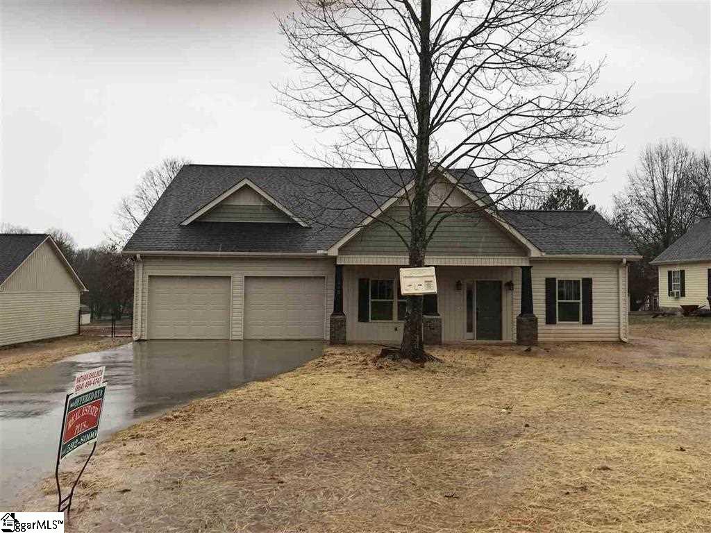 112 Falcon Lane Chesnee, SC 29323 - Photo 1 of 14 Gallery Image 1