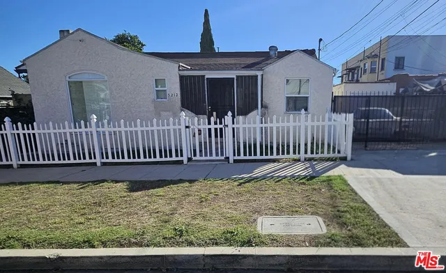 $1,049,999 | 5212 Packard Street, Los Angeles, CA 90019