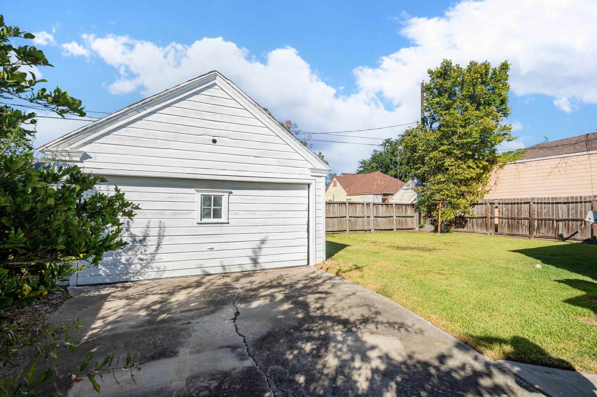 7447 Magnolia Street Houston, TX 77023 - Photo 34 of 38 a view of back yard of the house