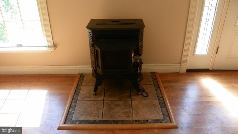 5807 Wheatley Church Road Rhodesdale, MD 21659 - Photo 6 of 24 Interior (General)