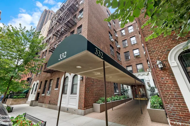 $790,000 | 332 East 84th Street, Unit 4C | Upper East Side